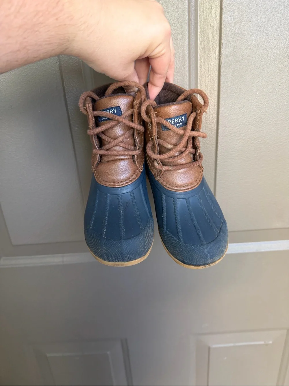 Sperry style number